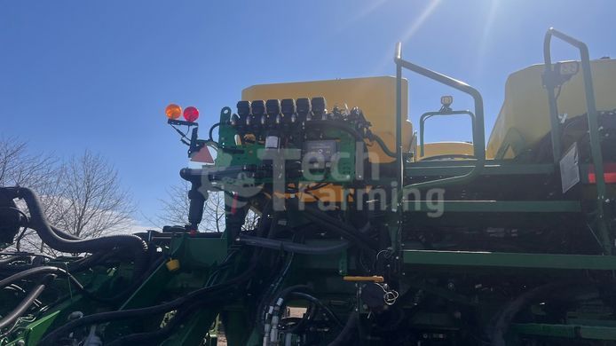 Комплект оборудования точного внесения для сеялки John Deere DB55